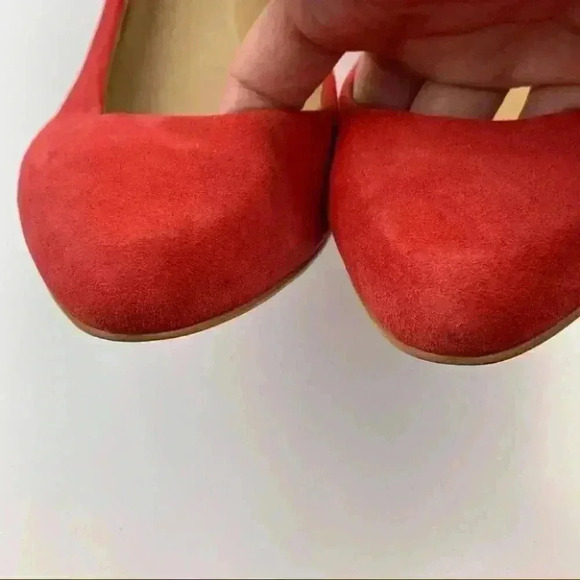 Ann Taylor heels size 9 coral suede almond toe - Picture 9 of 12